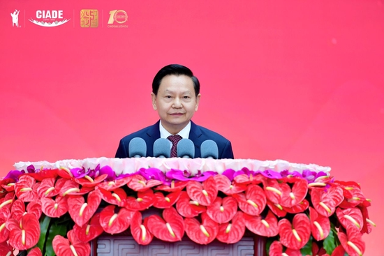 第十八届中国国际酒业博览会在泸州开幕 规模创历史新高