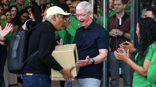 又是开新店，又是CEO拜会莫迪，苹果在印度意欲何为？