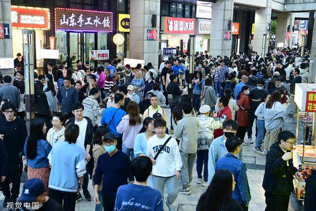 烟火气四溢、人情味更浓，五五购物节来上海夜市“轧闹猛”！