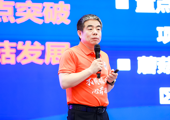 徐州工程机械集团有限公司董事长杨东升获选2022年度中国十大并购人物